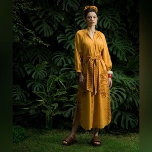 Giuliana Romanno GIU Designer Midi Dress
Brazil Appliqué
Mustard
Size Medium